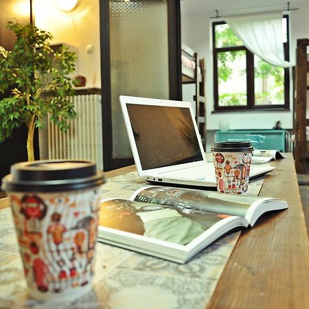 Globe Hostel Bucureşti Eksteriør bilde