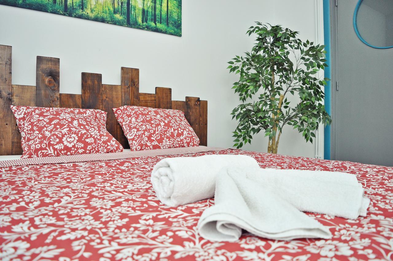 Globe Hostel Bucureşti Eksteriør bilde