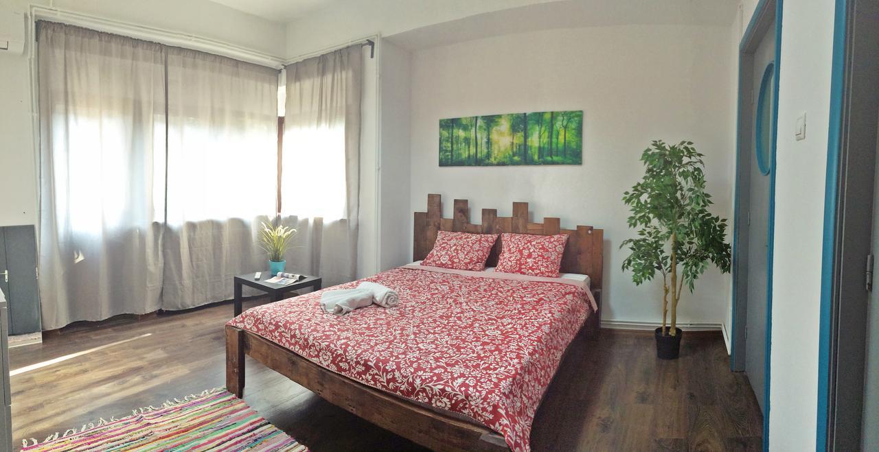 Globe Hostel Bucureşti Eksteriør bilde