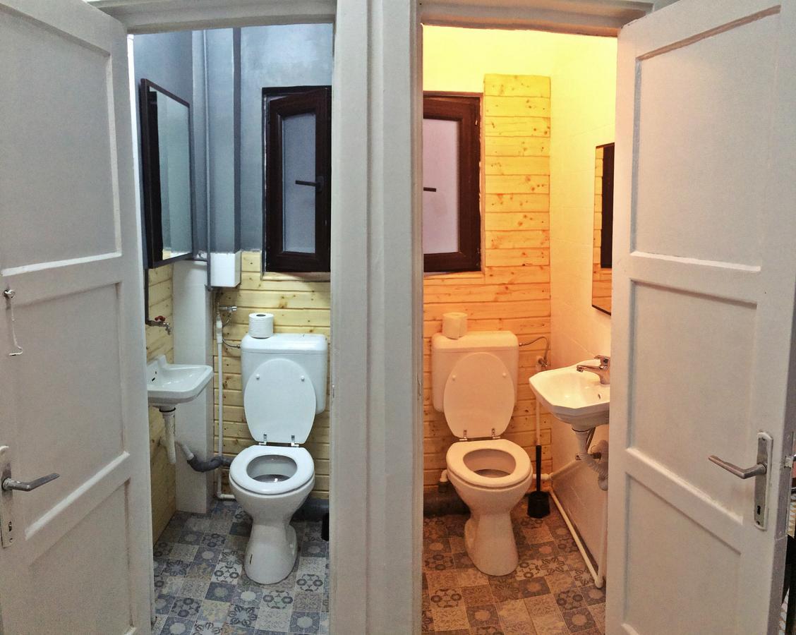 Globe Hostel Bucureşti Eksteriør bilde