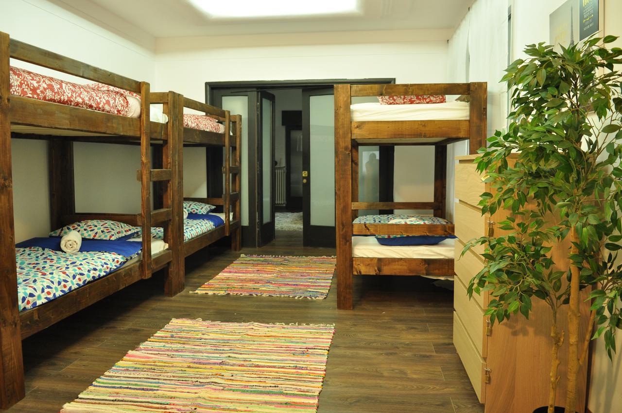 Globe Hostel Bucureşti Eksteriør bilde